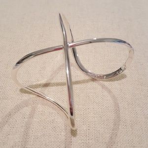 Stella and Dot sculpted x cuff